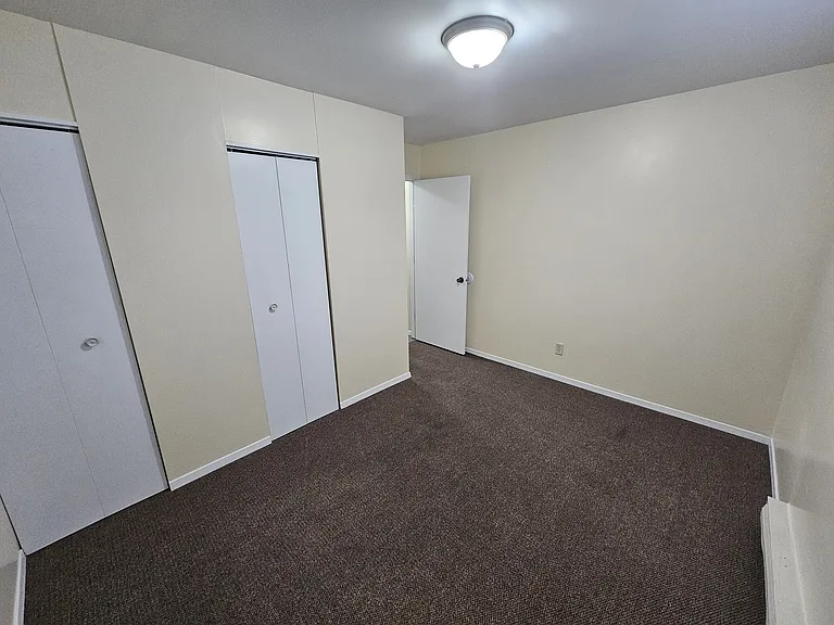 1731 La Crescent St #57 — Photo 18