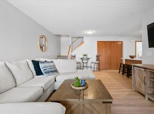 1342 Cottage Dr, Stillwater, MN 55082