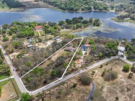 3rd image of 17549 Seidner Rd