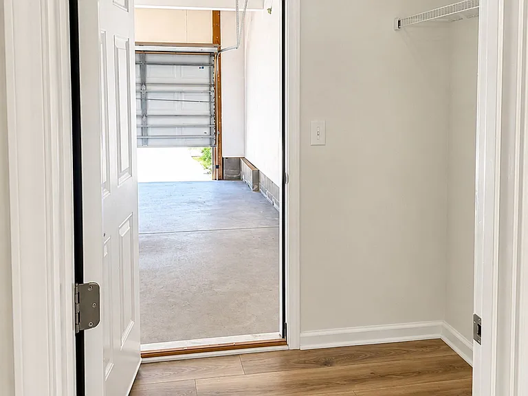 4424 Roundwood Ct — Photo 10