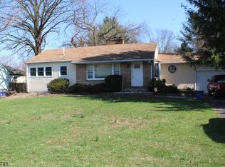 84 Walnut Ave, Somerset, NJ 08873