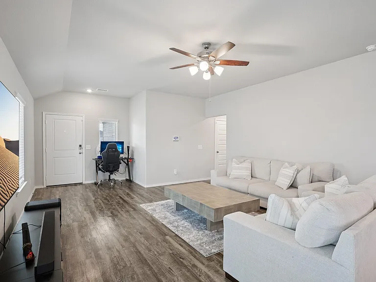10707 Bird Of Paradise Ln — Photo 3