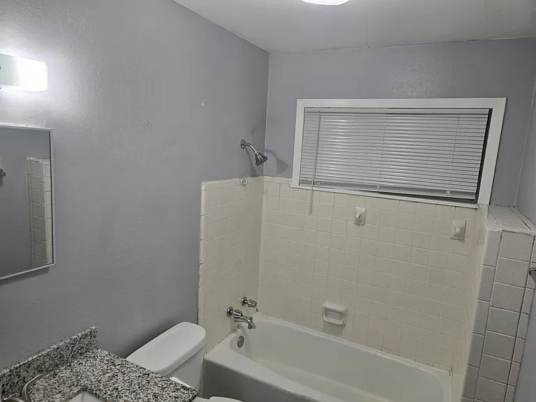 204 County Road 2877 — Photo 7