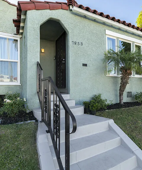 7853 Brighton Ave — Photo 36