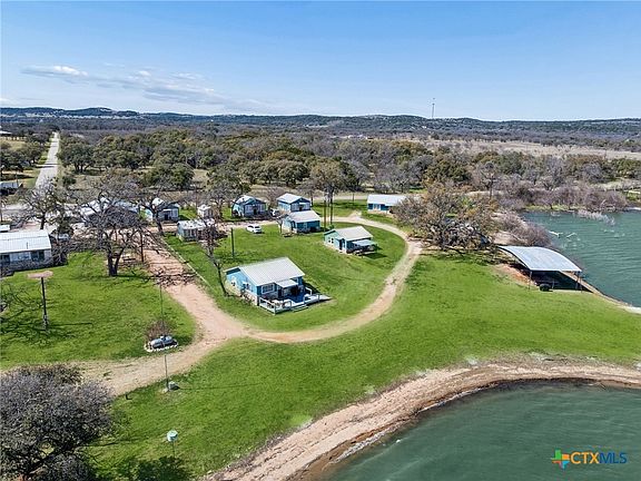 4th image of 16838 Ranch Road 2241