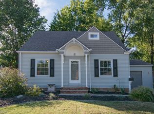 28611 Lakeshore Blvd, Eastlake, OH