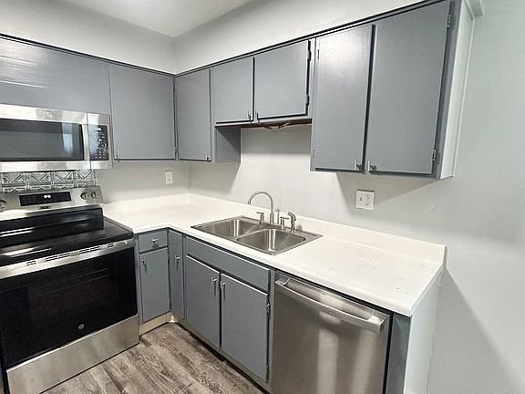 5th image of 601 N Hill Ct #D3