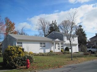 31 Chestnut St, Fairhaven, MA 02719