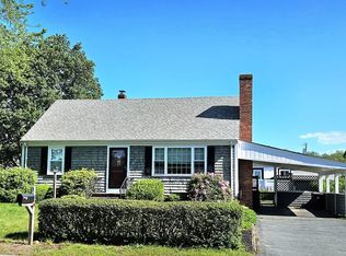 229 Sharp St, Dartmouth, MA 02747