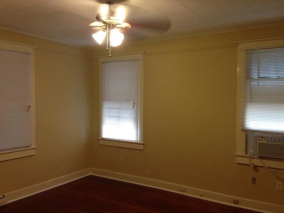 5th image of 4061 Clermont Dr