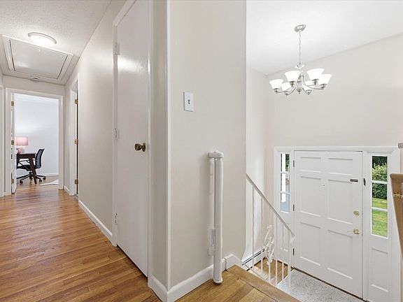 3rd image of 92 Lovering St