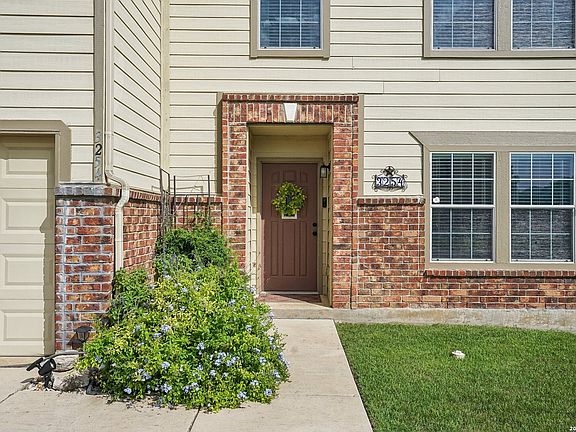 2nd image of 3254 Palo Crest