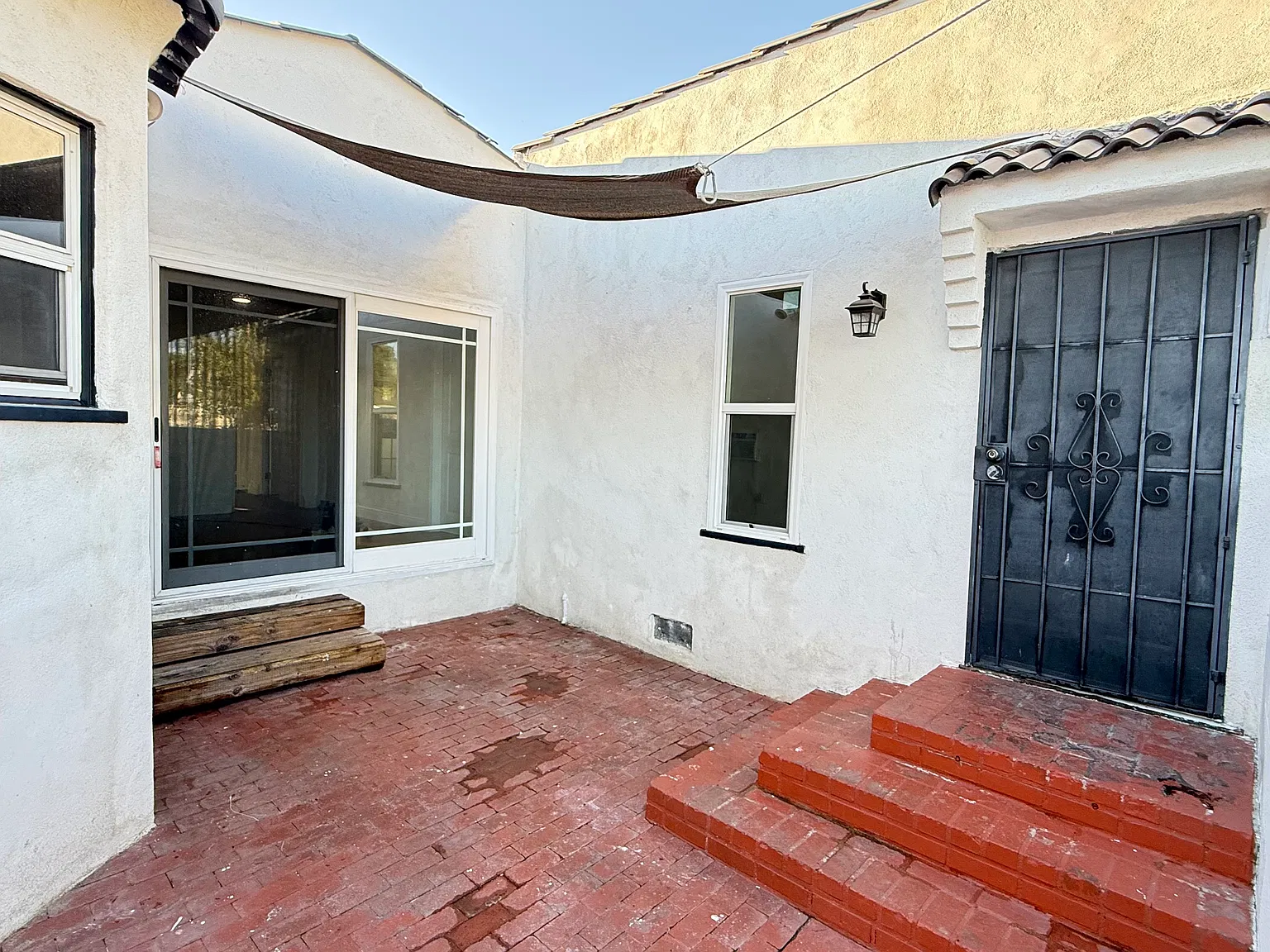 2 bed, 1180 sqft, $3,500 — Photo 2