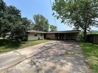 2702 Wilson Ave, Pascagoula, MS 39567