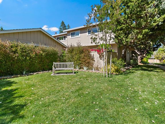 3rd image of 22762 Majestic Oak Way