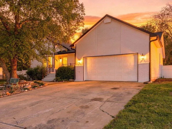 15320 E Castle St, Wichita, KS 67230
