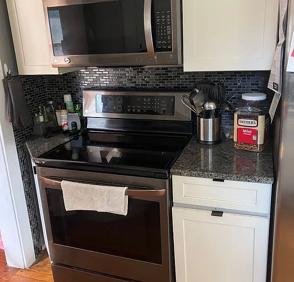 110 E Pittsfield St — Photo 9