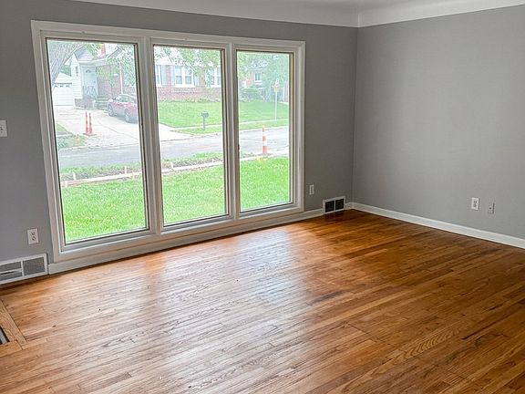 5th image of 141 Alice Ave