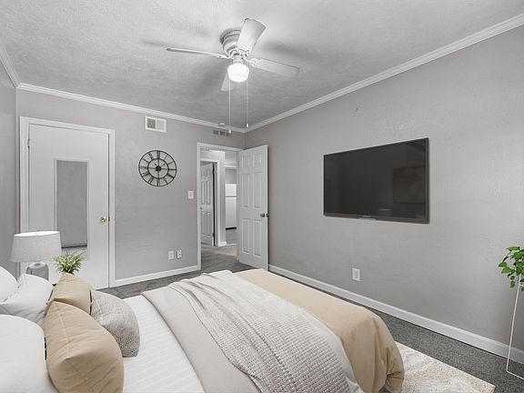 5th image of 705 Alexander St APT 2