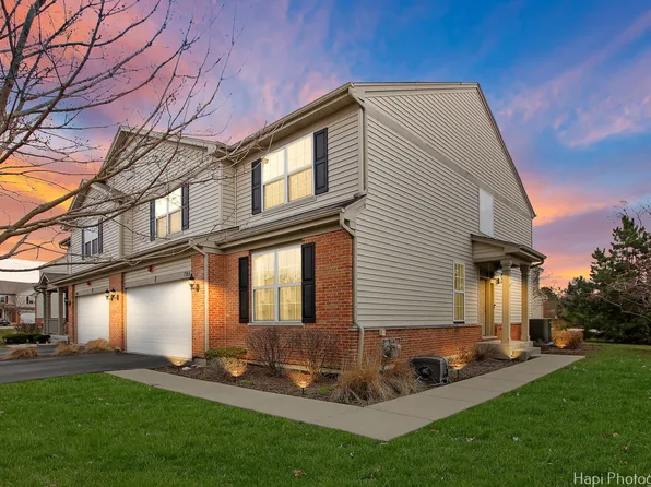 785 Spencer Ln, Lake Zurich, IL 60047