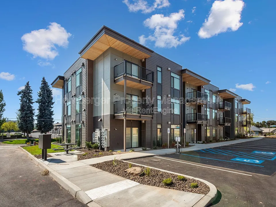 Cleveland Ave Apartments