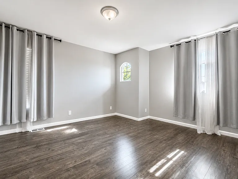 621 Pecan Dr — Photo 9