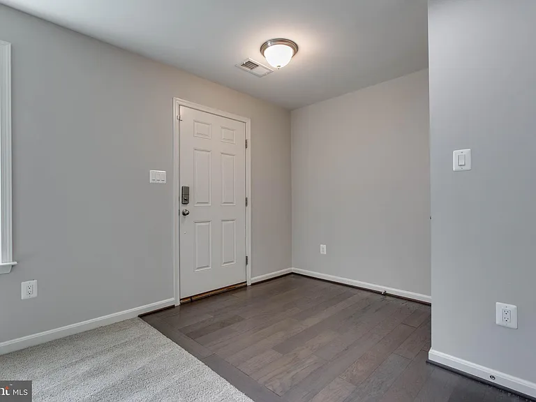 6227 Doctor Patel Dr — Photo 4