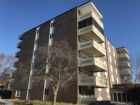 1500 Lincoln Tower Cir, Marshalltown, IA