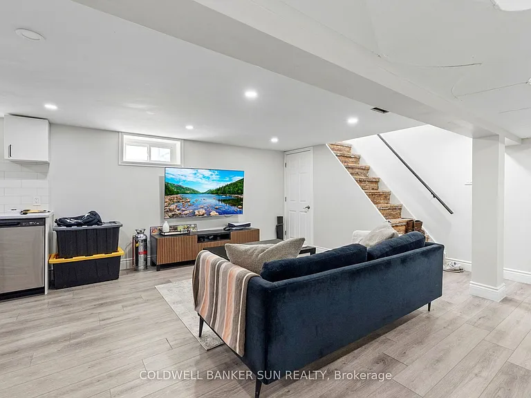 20 Maple Ln #BASEMENT — Photo 8