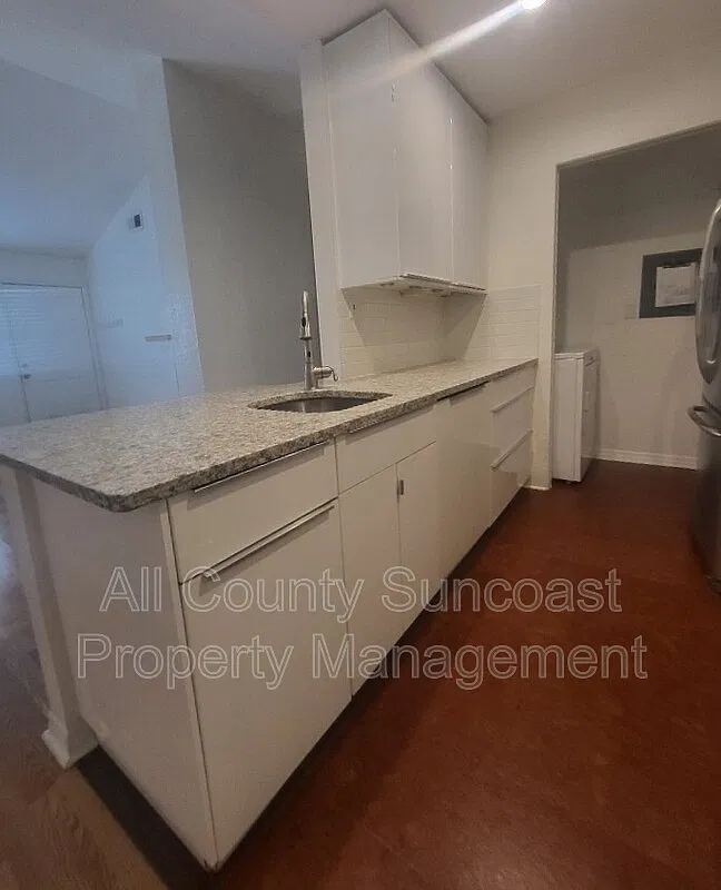 2 bed, 2.0 bath, $2,125 — Photo 3