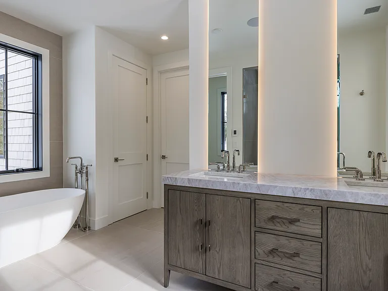 33 Harbor View Dr — Photo 15