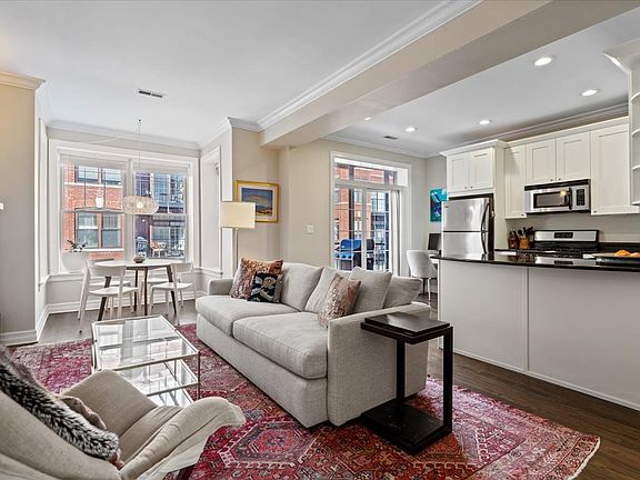 3rd image of 2701 N Mildred Ave APT 2B
