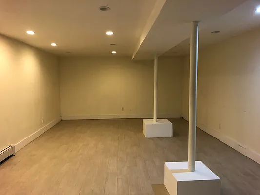 Rented by Premier Metro Realty Corp | media 25