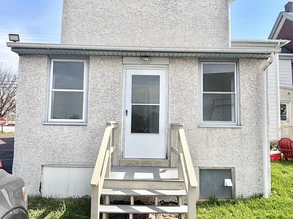 381 W Ridge Pike, Royersford, PA 19468