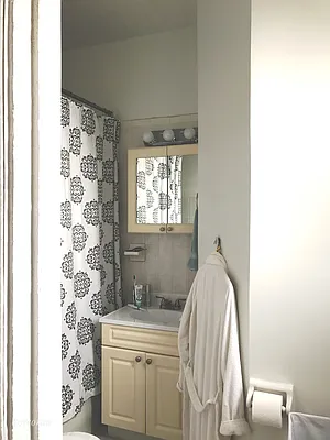 Rented by Corcoran | media 17