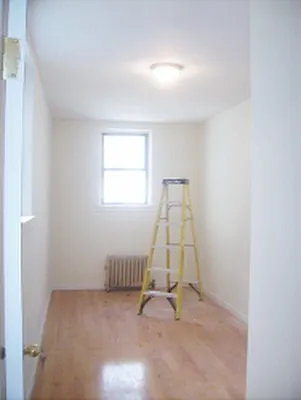 Rented by Perry Associates NYC Inc | media 31