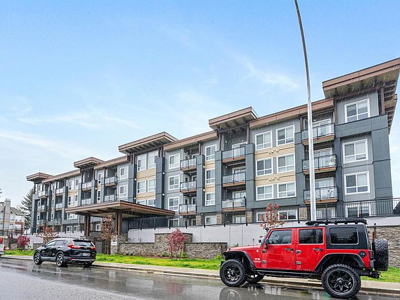 3rd image of 9450 Robson St #312