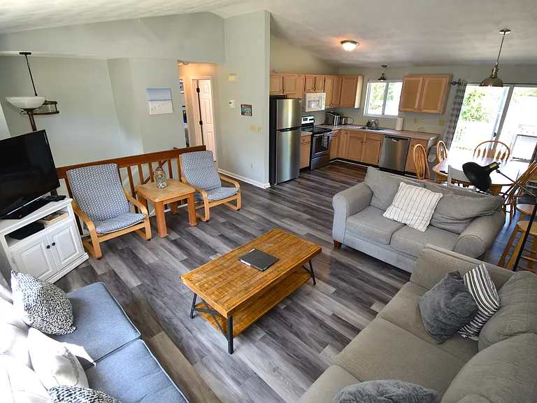 52 Meadowrue Trl — Photo 31