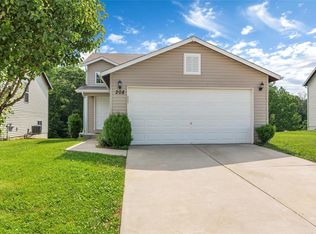 208 Sorrento Ln, O'Fallon, MO 63366