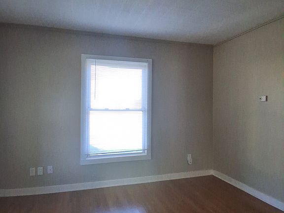 3rd image of 12 Forry St