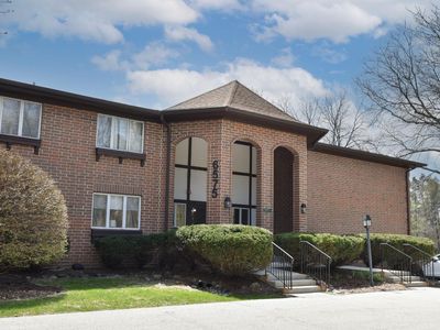 6575 North Green Bay AVENUE #211, Glendale, WI, 53209