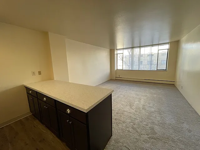 Executive House — Photo 24