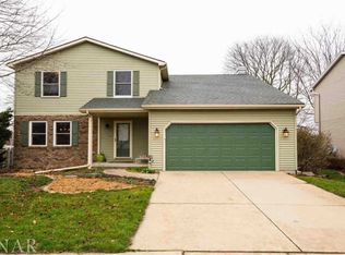 805 Lake Fork Rd, Bloomington, IL 61704