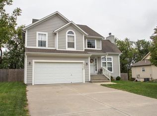 20393 W 221st St, Spring Hill, KS 66083