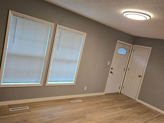 2nd image of 305 11th St SW