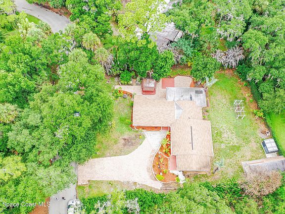 5th image of 544 S Wildwood Ln