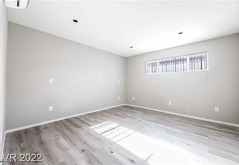 2201 Fairfield Ave #17 — Photo 4