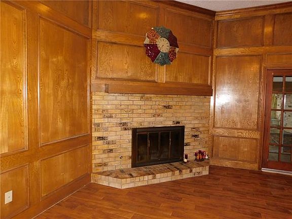 5th image of 1107 Whitehall Ln