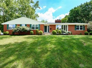 3300 Beaumonde Ln, Dayton, OH 45409