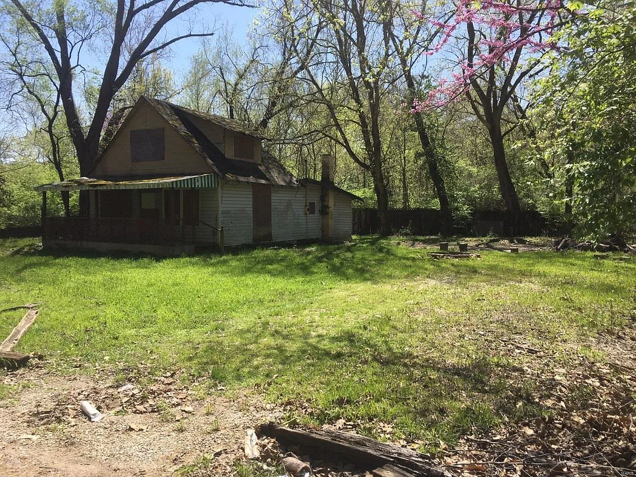 1271 Kiefer Creek Rd photo 1